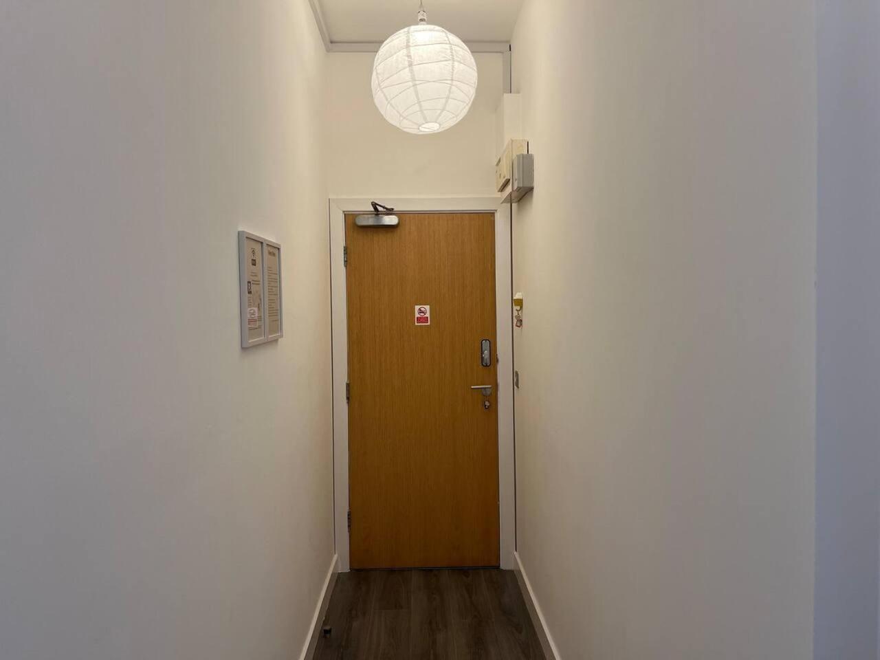Lovely 2-bed In Apartamento *